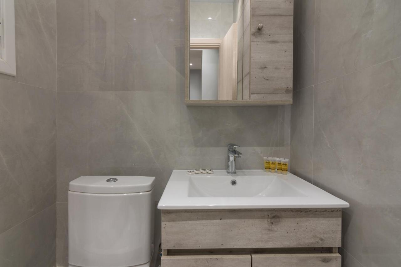 Great Located Apartment For 4Ppl #2 雅典 外观 照片