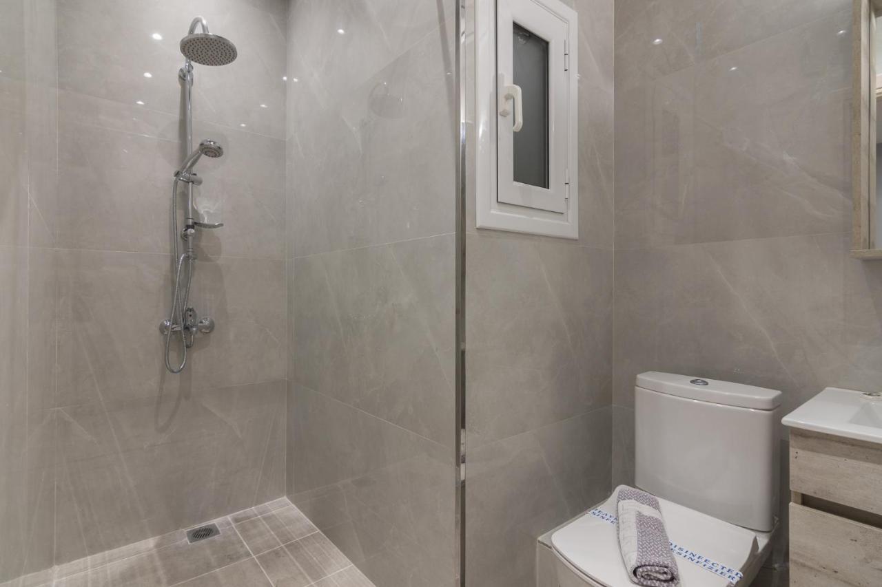 Great Located Apartment For 4Ppl #2 雅典 外观 照片