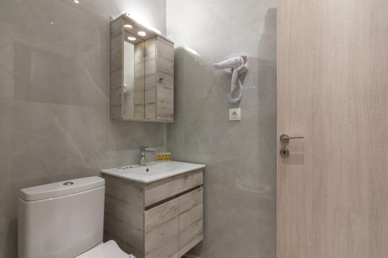 Great Located Apartment For 4Ppl #2 雅典 外观 照片